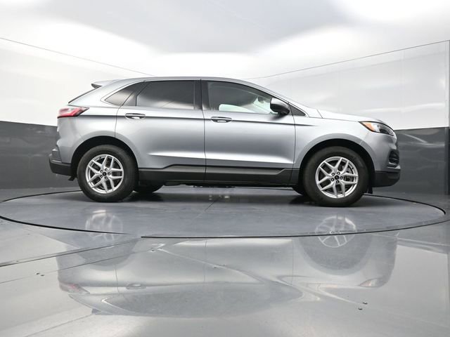 Used 2024 Ford Edge SEL image 26