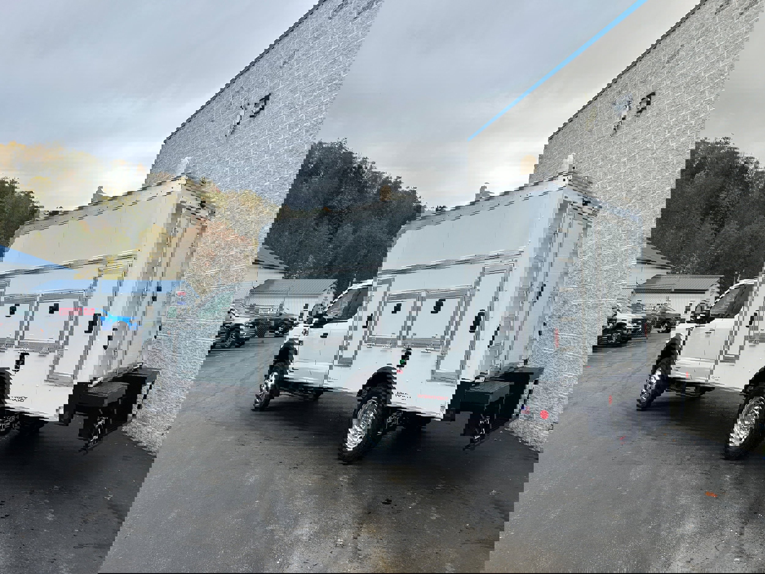 New 2025 Ford F450 XLT w/ XLT Value Package image 9