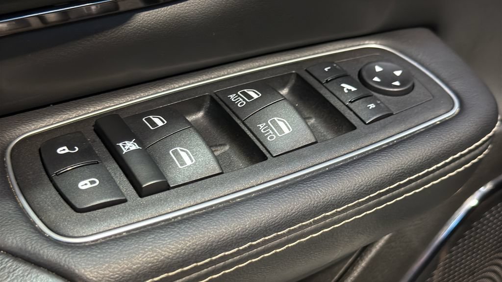 Used 2024 RAM 1500 Limited AWD/4WD image 17