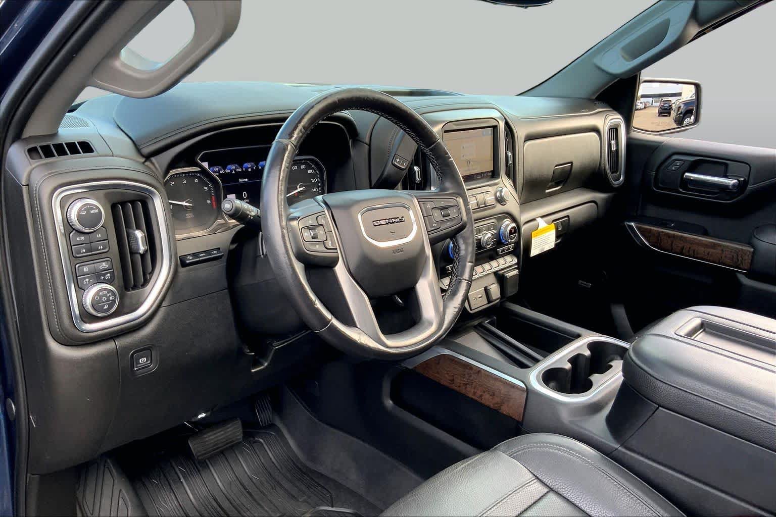 Used 2020 GMC Sierra 1500 Denali w/ Denali Ultimate Package AWD/4WD image 15