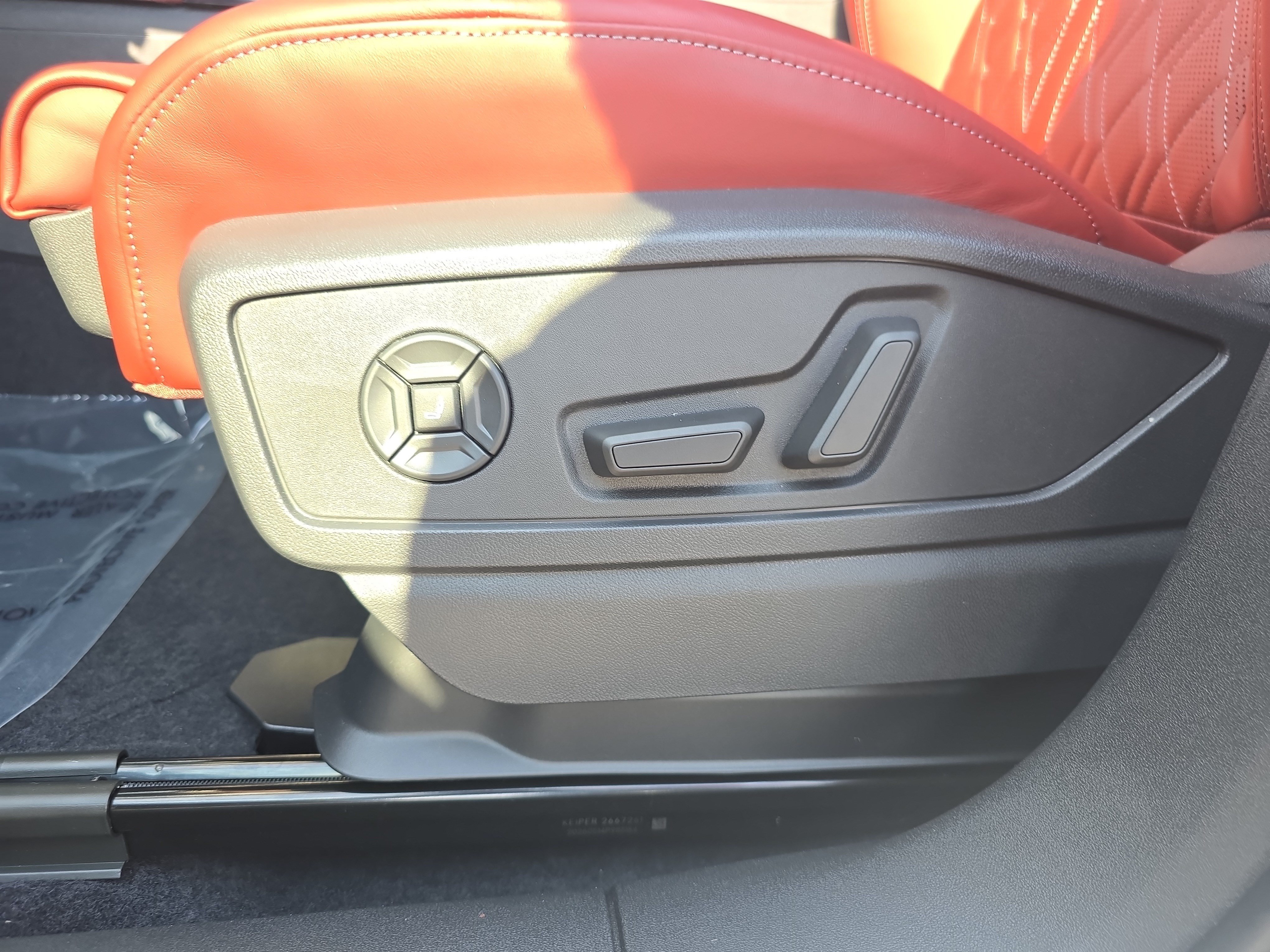 New 2026 Audi SQ5 Prestige AWD/4WD image 27