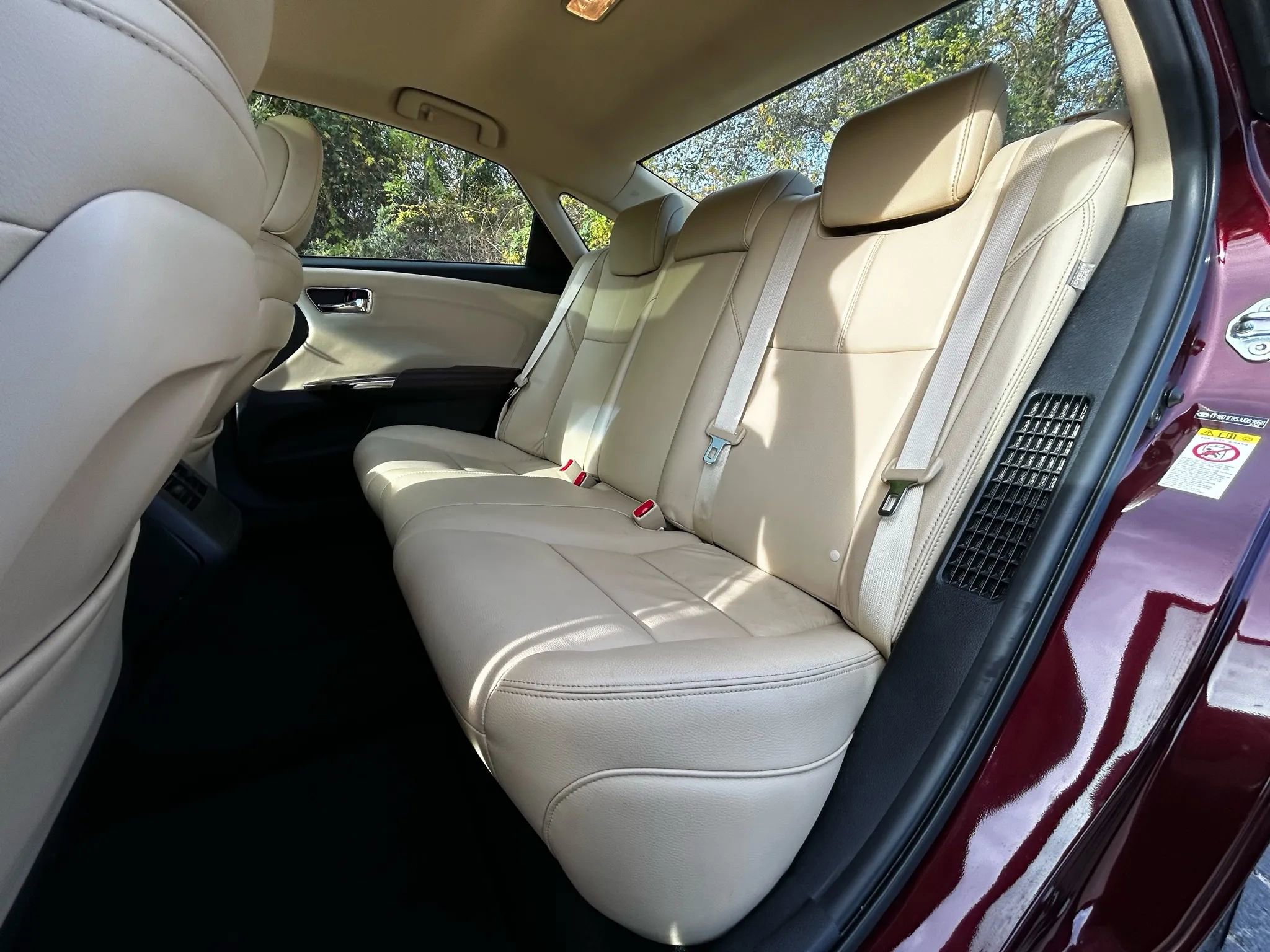 Used 2018 Toyota Avalon XLE Premium image 27