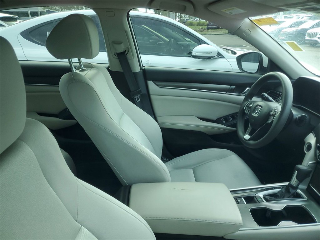 Used 2018 Honda Accord LX image 10