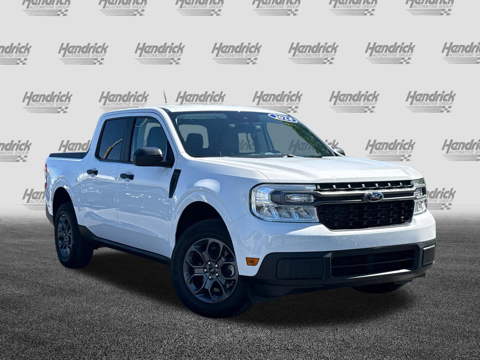 Used 2024 Ford Maverick XLT image 2