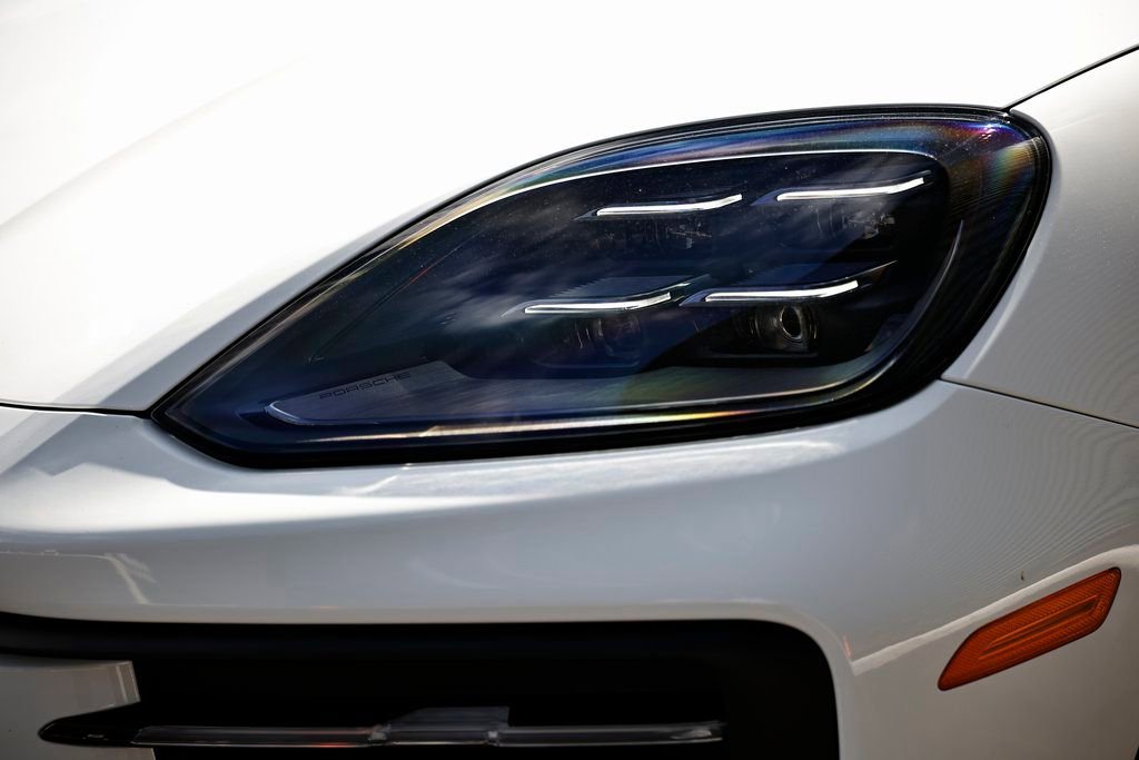 Certified 2026 Porsche Cayenne E-Hybrid AWD/4WD image 11