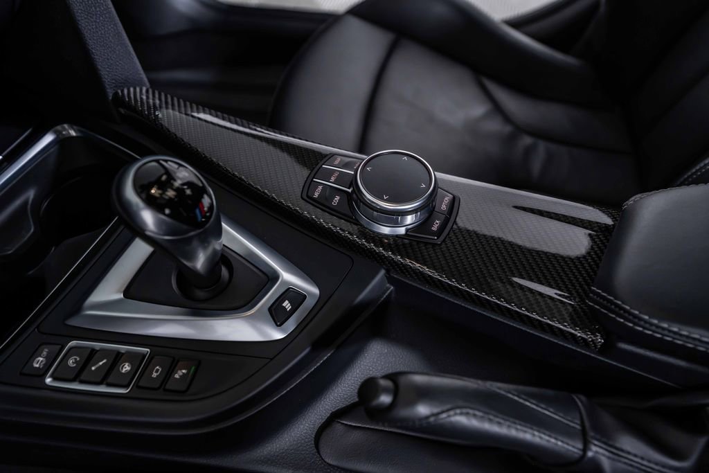 Used 2018 BMW M3 w/ Executive Package image 34