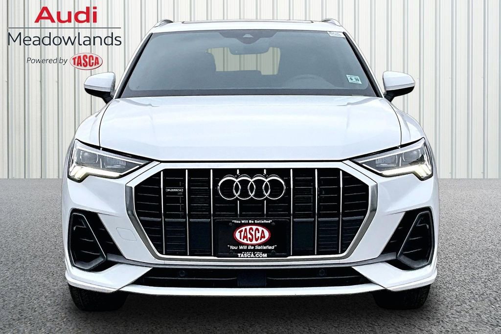 Used 2025 Audi Q3 2.0T Premium w/ Convenience Package image 2