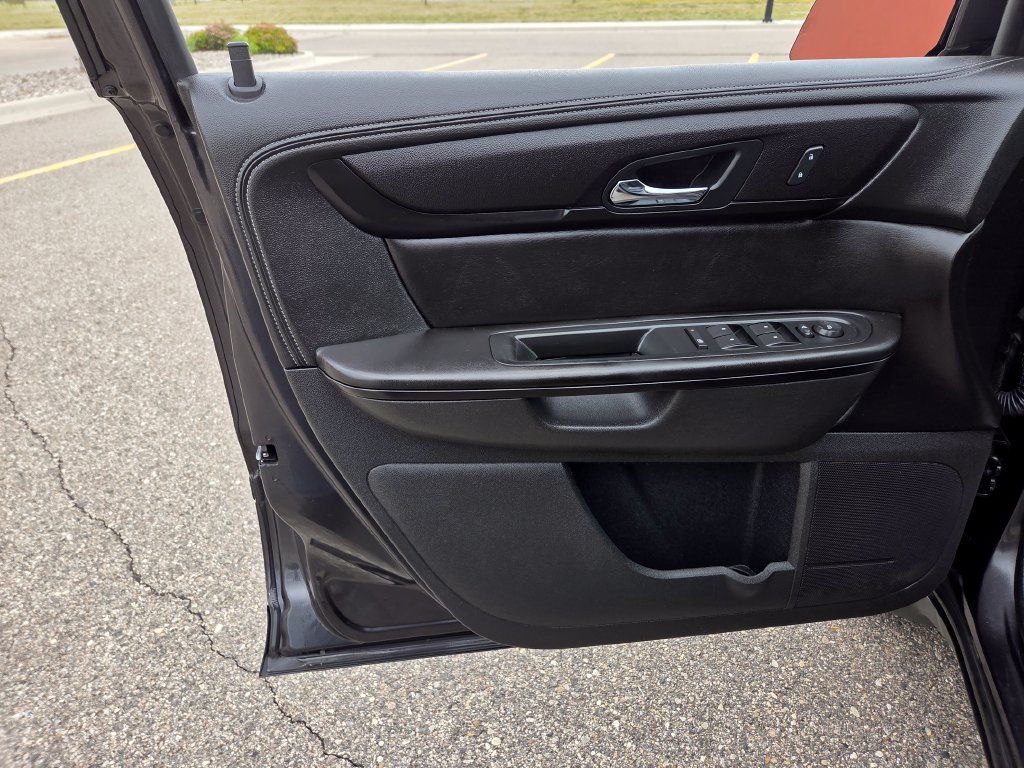 Used 2015 Chevrolet Traverse LT AWD/4WD image 5