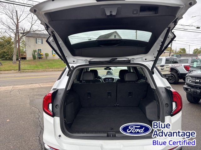 Used 2023 GMC Terrain SLT image 38