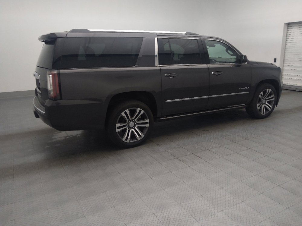 Used 2017 GMC Yukon XL Denali w/ Open Road Package AWD/4WD image 10