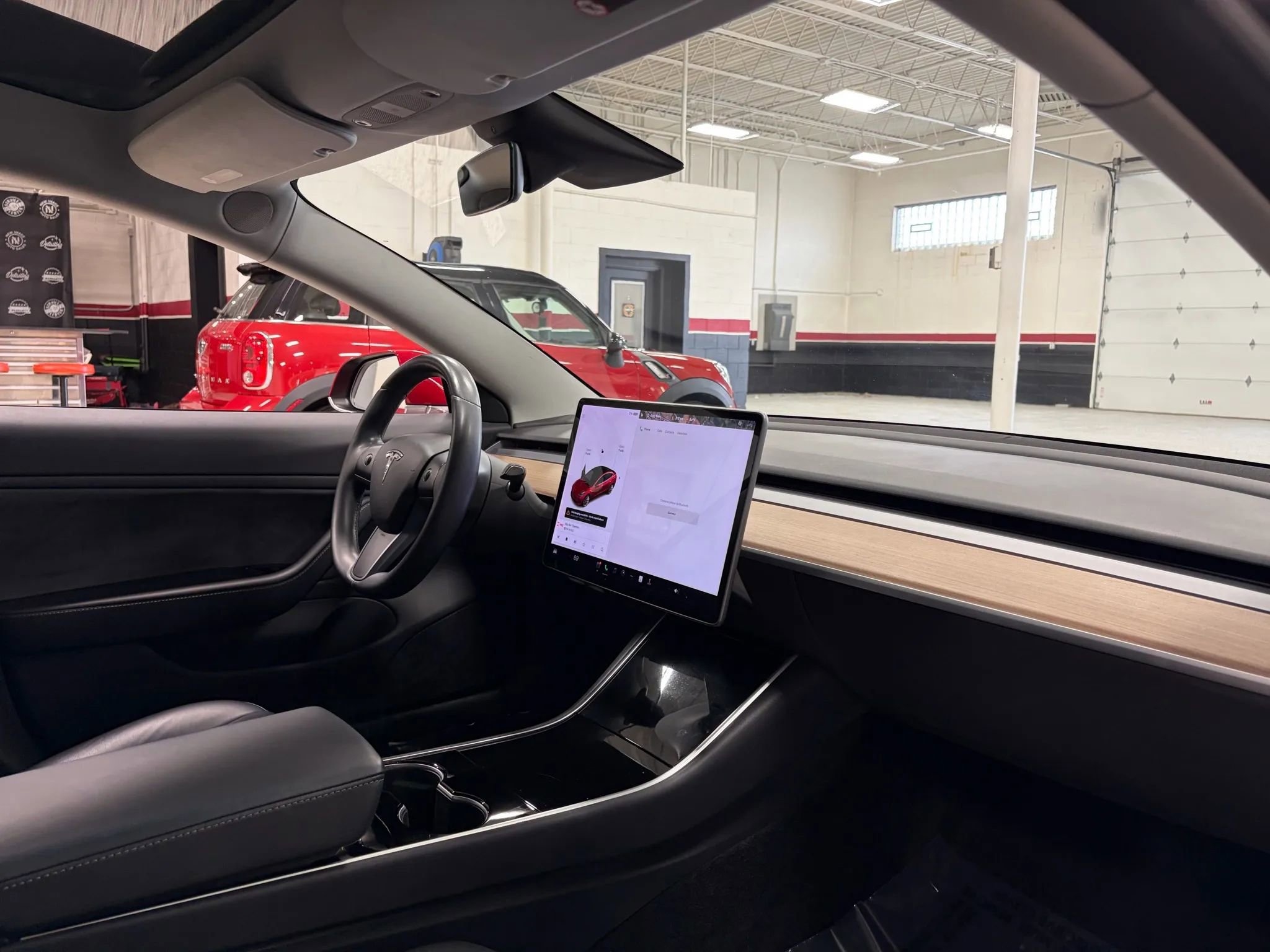 Used 2018 Tesla Model 3 Mid Range image 30