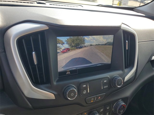 Used 2024 GMC Terrain SLT image 21