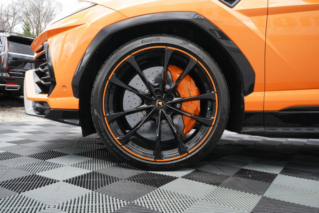 Used 2022 Lamborghini Urus AWD/4WD image 85
