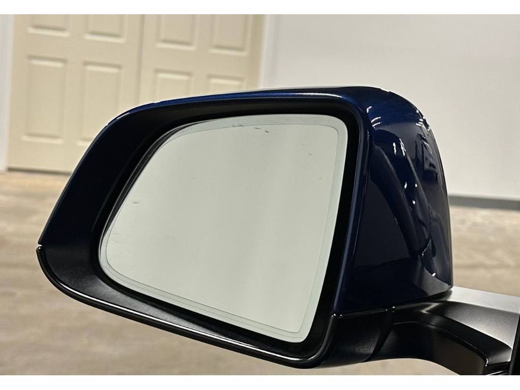 Used 2025 Tesla Model Y Performance image 34