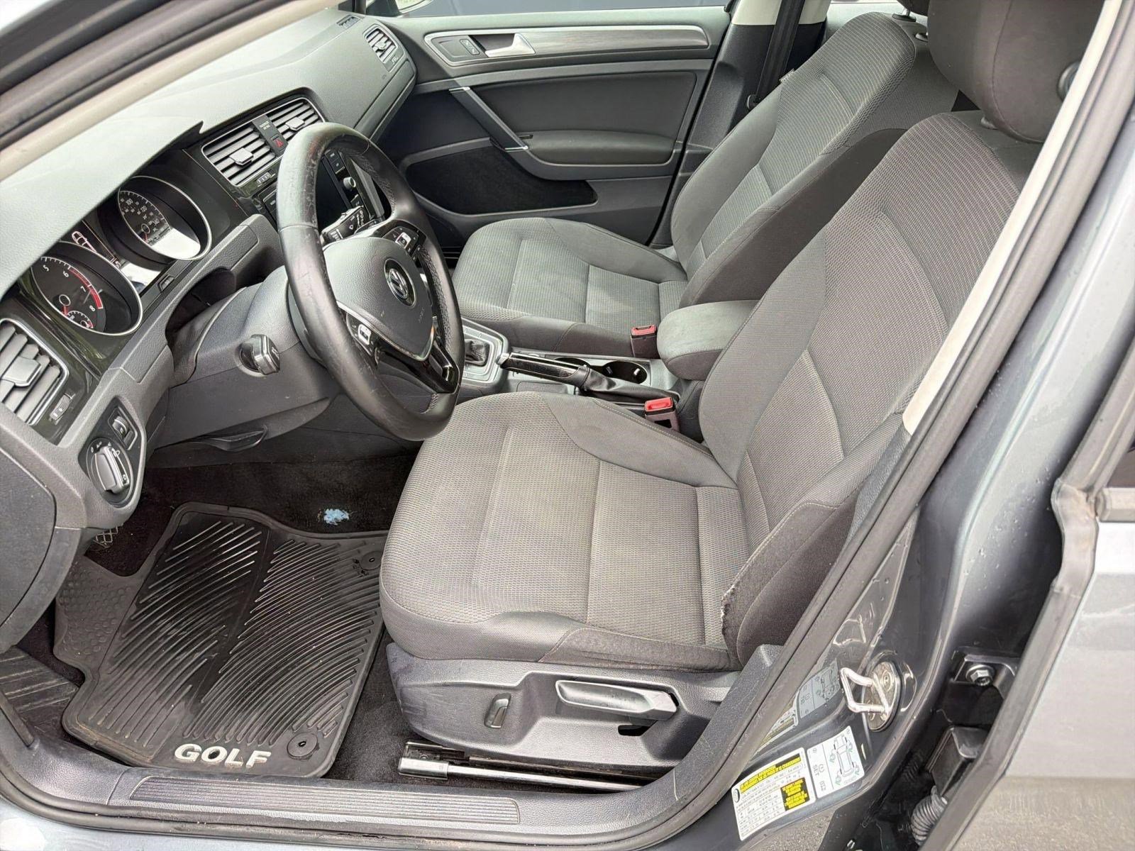 Used 2019 Volkswagen Golf S AWD/4WD image 5