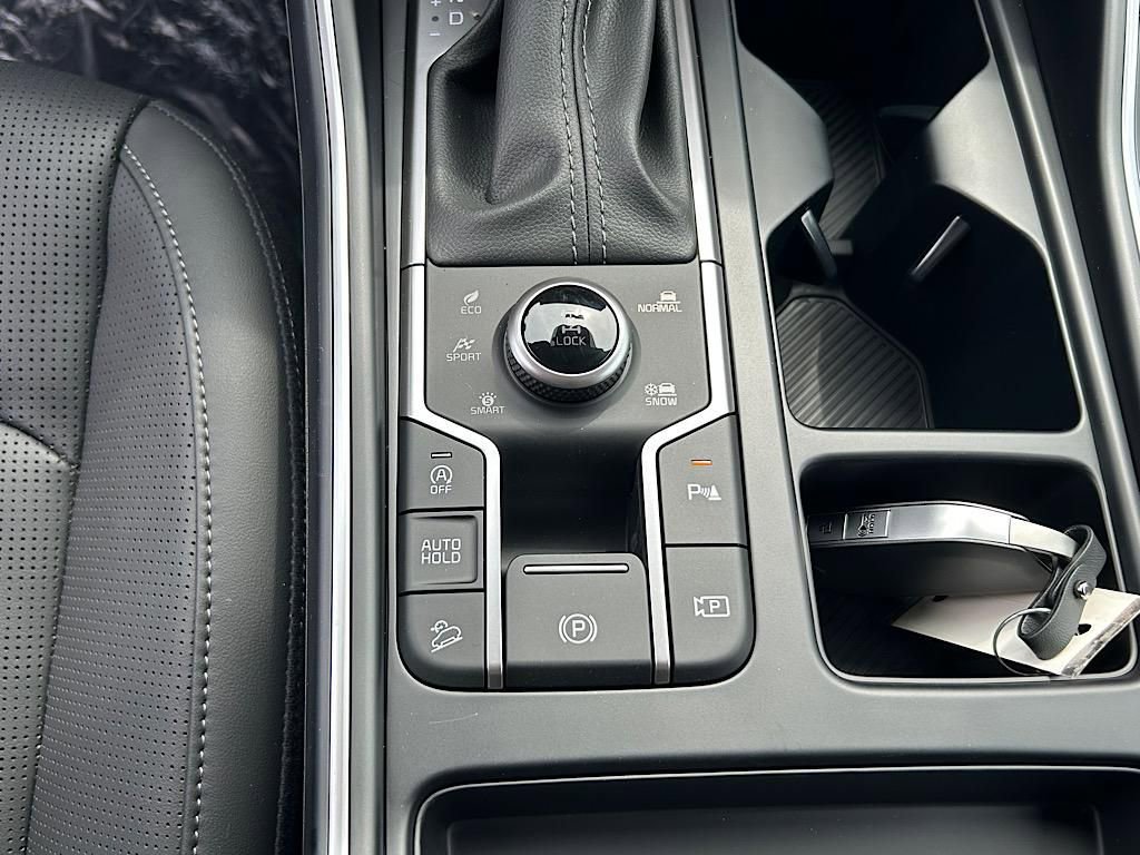 New 2025 Kia Sorento S image 19