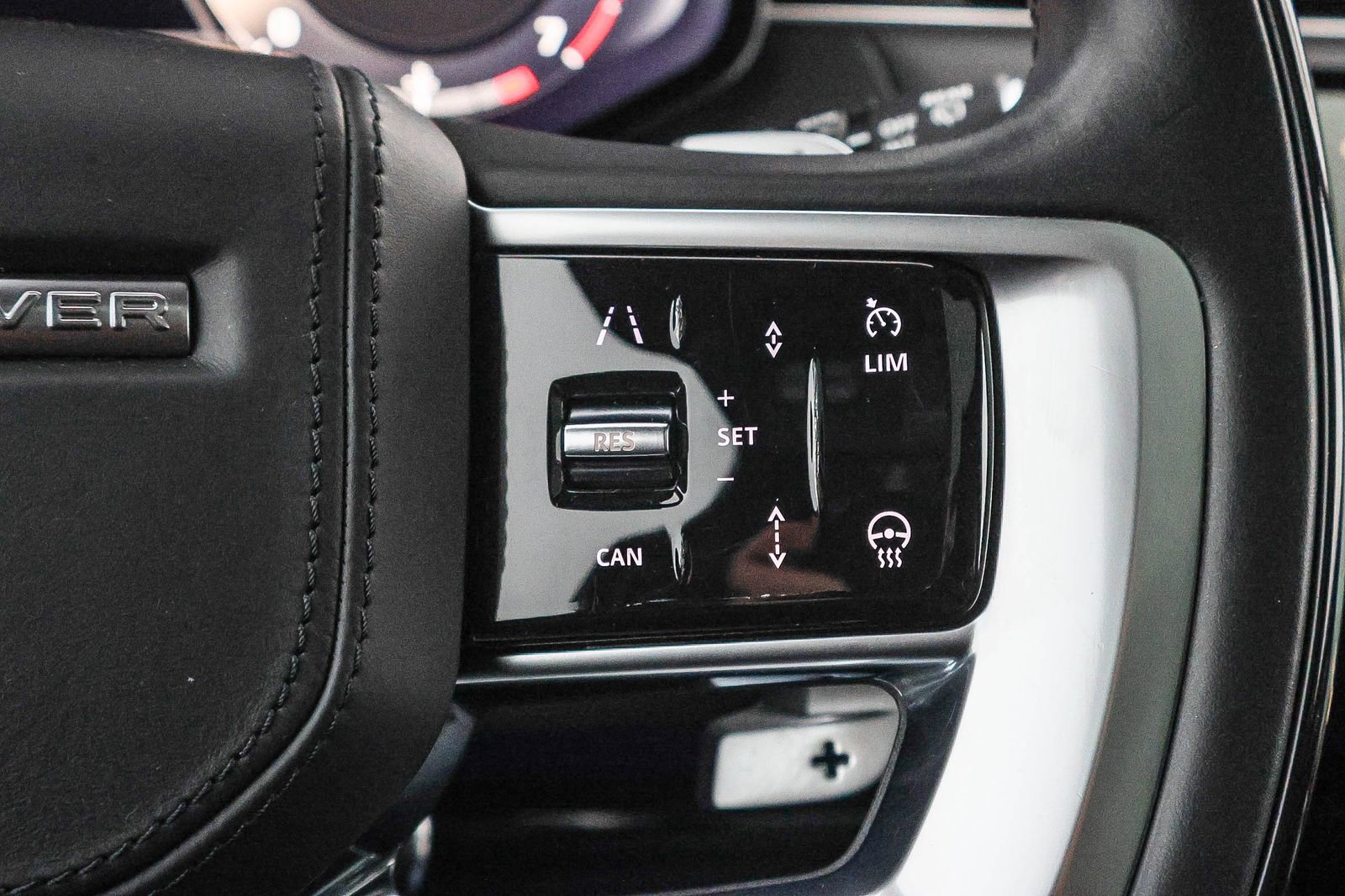 Used 2023 Land Rover Range Rover SE image 35