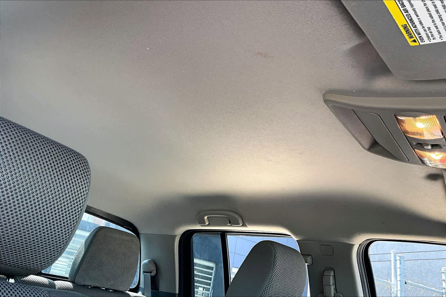 Used 2017 Nissan Frontier SV w/ SV Value Truck Package RWD image 14