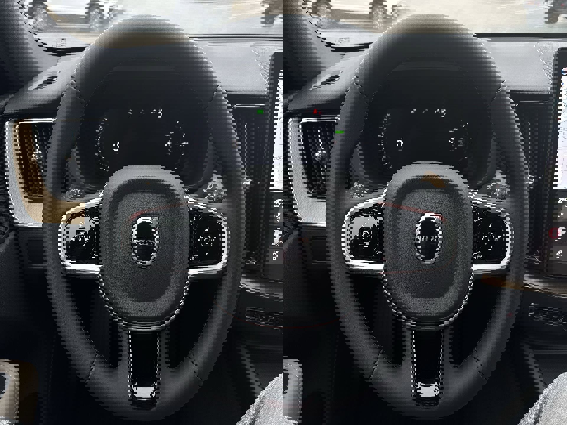 New 2026 Volvo XC60 T8 Plus w/ Protection Package Premier image 18