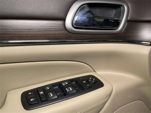Used 2018 Jeep Grand Cherokee Overland image 39