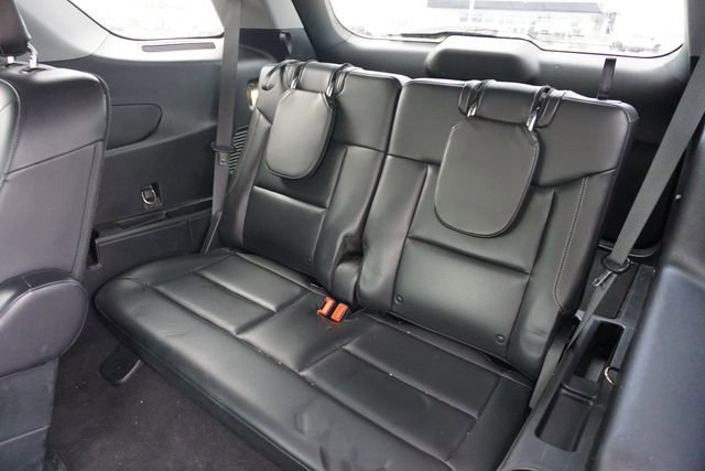 Used 2021 Ford Explorer XLT w/ Equipment Group 202A image 10