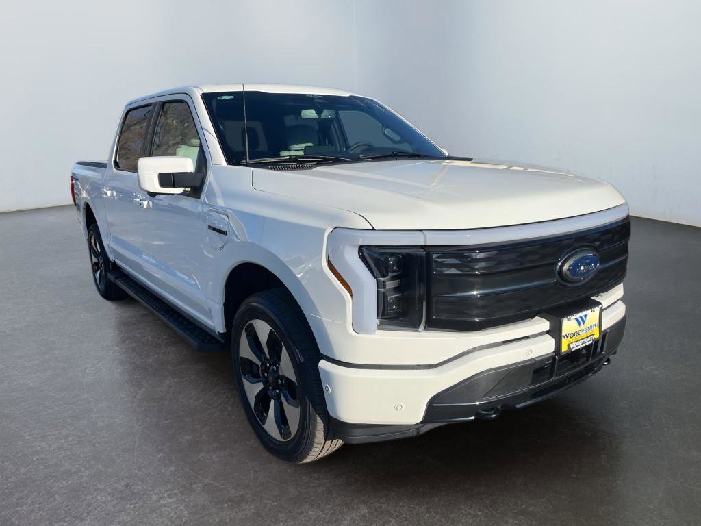 New 2023 Ford F150 Lightning Platinum image 8