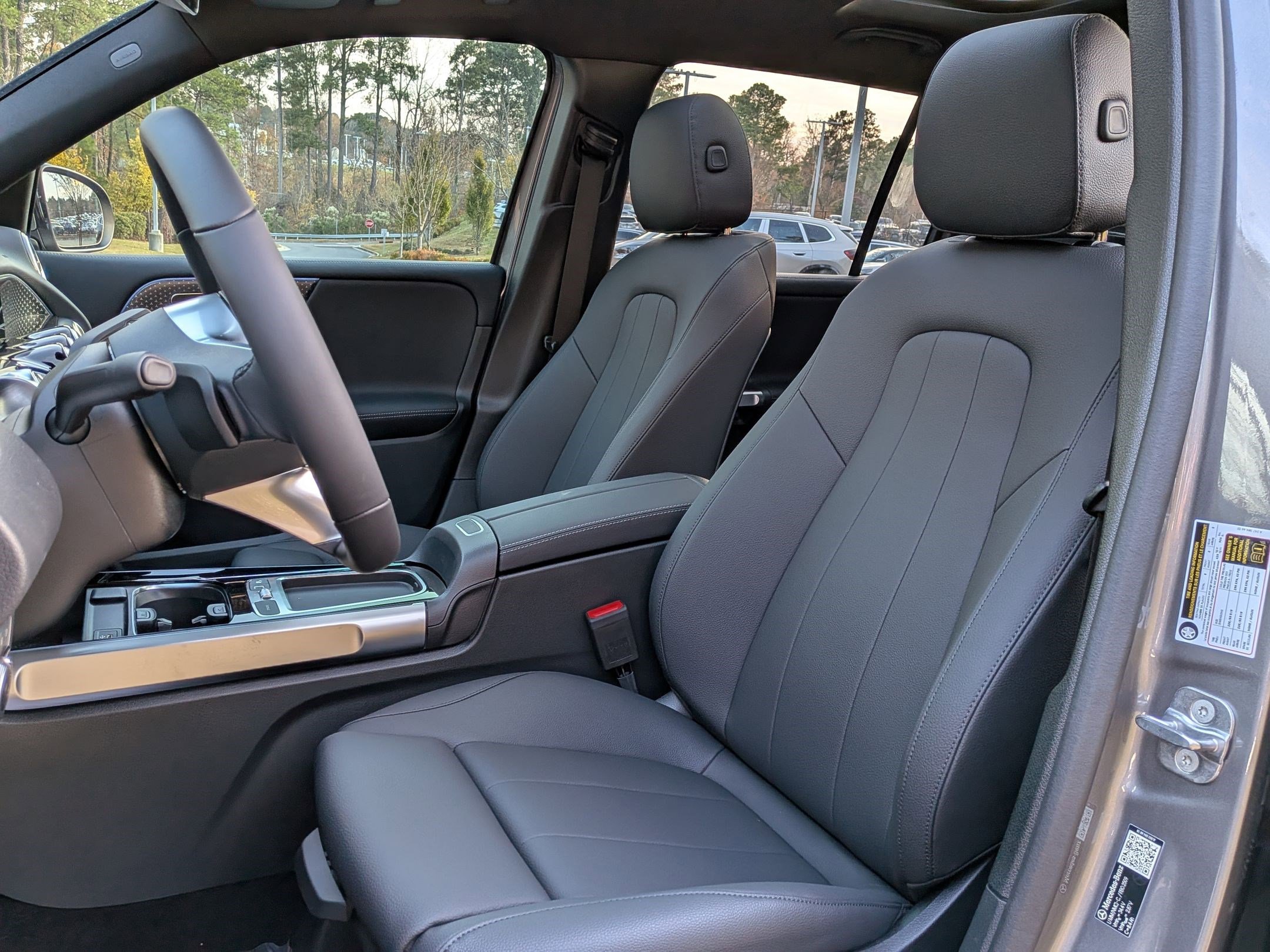 New 2026 Mercedes-Benz GLB 250 image 17