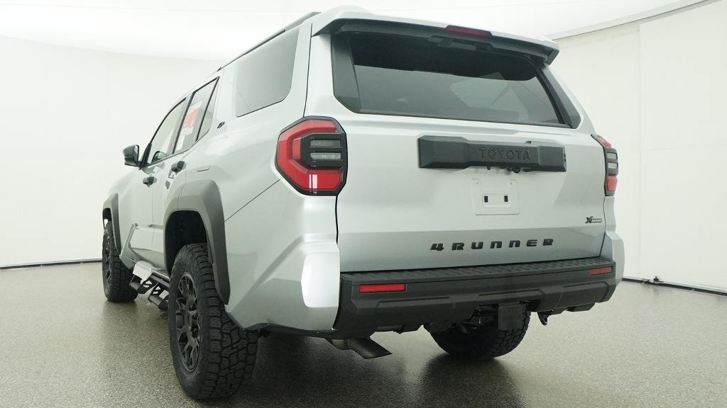 New 2026 Toyota 4Runner SR5 AWD/4WD image 25