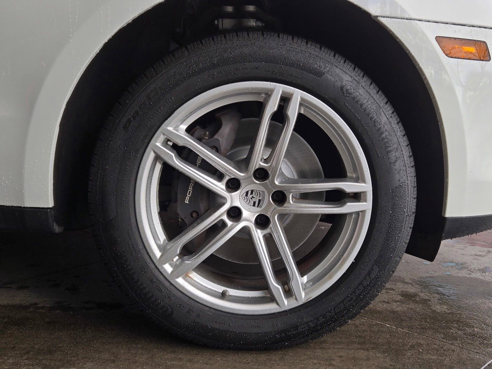 Used 2024 Porsche Macan image 5