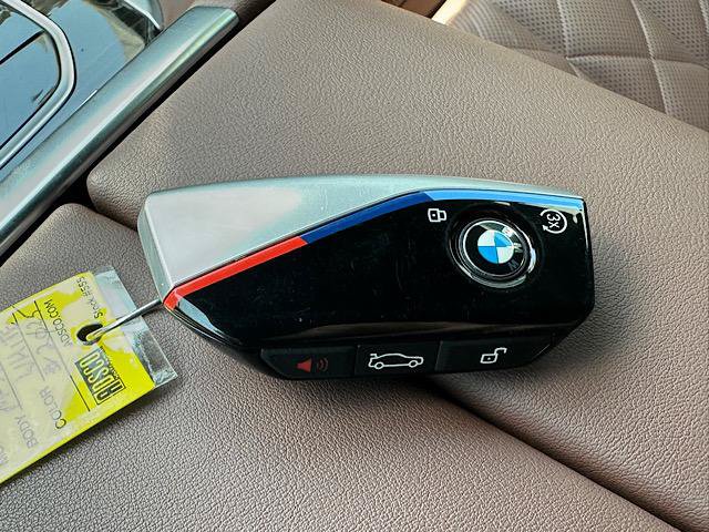 Used 2024 BMW X5 xDrive40i w/ M Sport Package AWD/4WD image 33