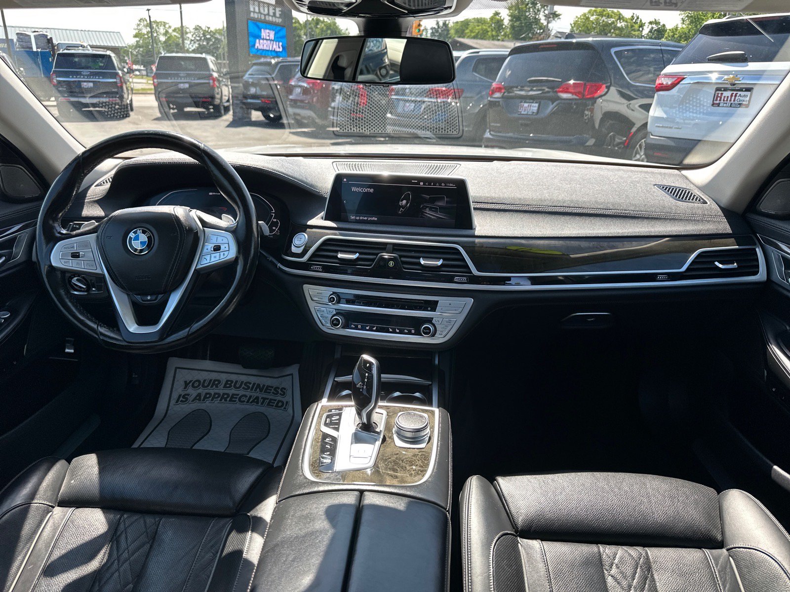 Used 2020 BMW 745e xDrive AWD/4WD image 30