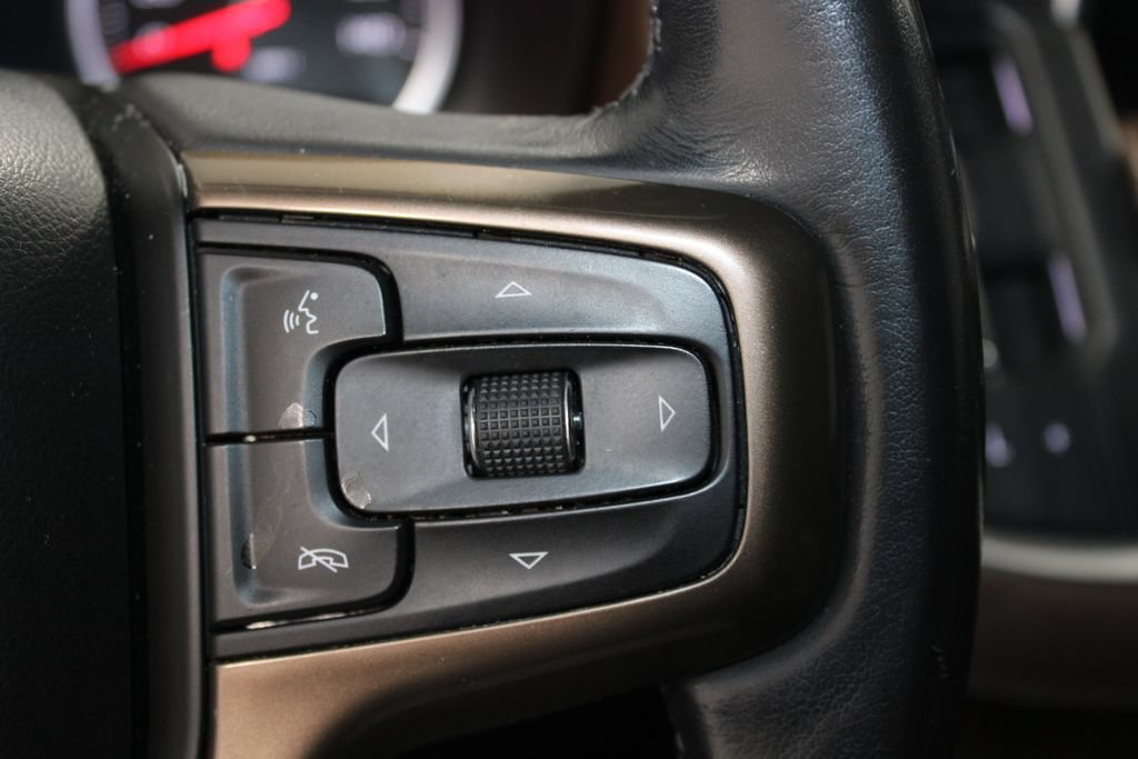 Used 2021 Chevrolet Suburban High Country RWD image 33