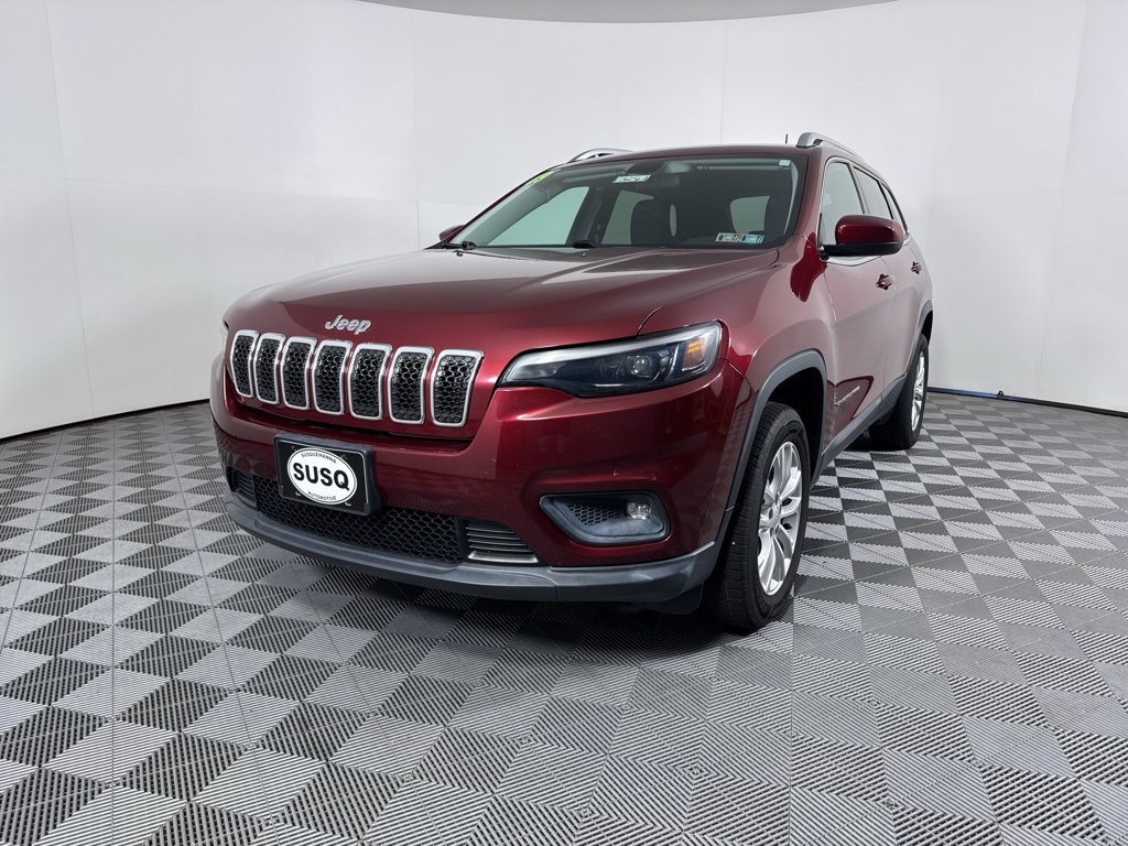 Used 2019 Jeep Cherokee Latitude w/ Cold Weather Group AWD/4WD image 16