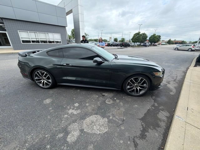 Used 2015 Ford Mustang Premium RWD image 4