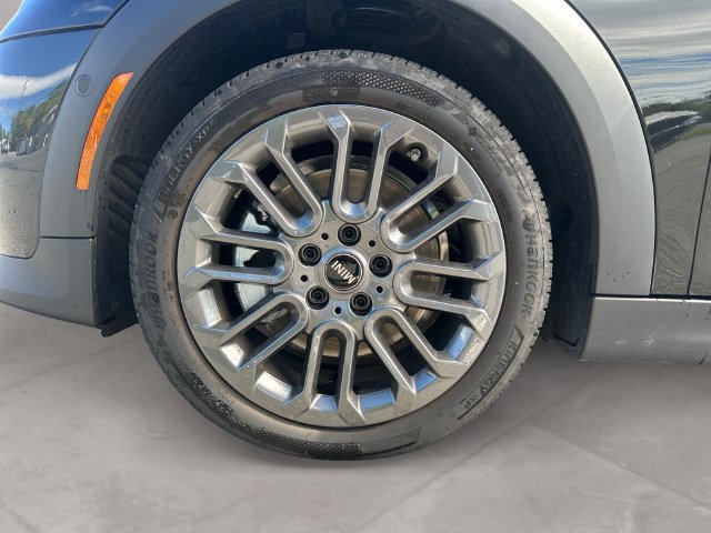 Used 2026 MINI Cooper 4-Door Hardtop FWD image 14