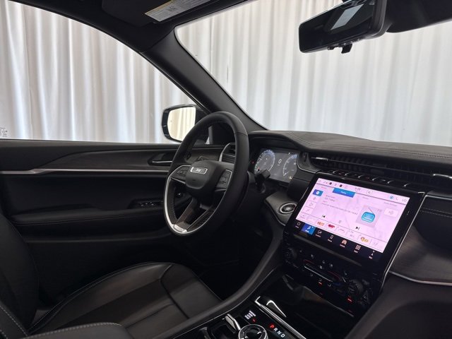 New 2025 Jeep Grand Cherokee Limited w/ Luxury Tech Group II image 27