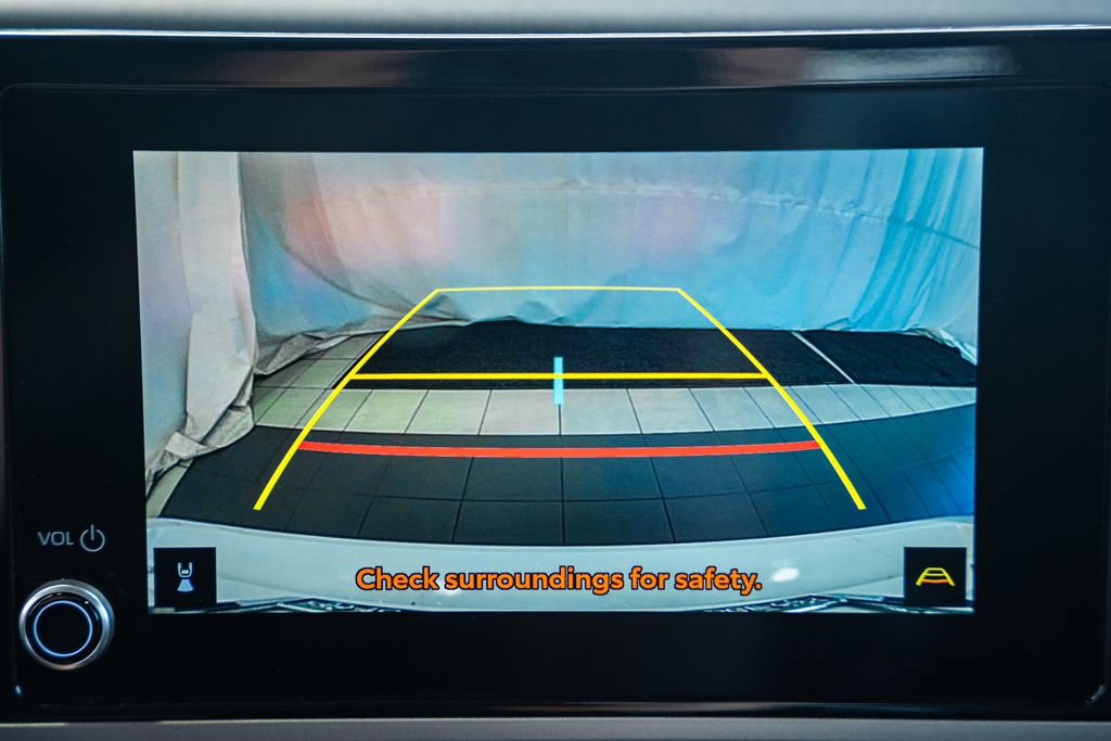 Used 2025 Toyota Camry SE FWD image 40