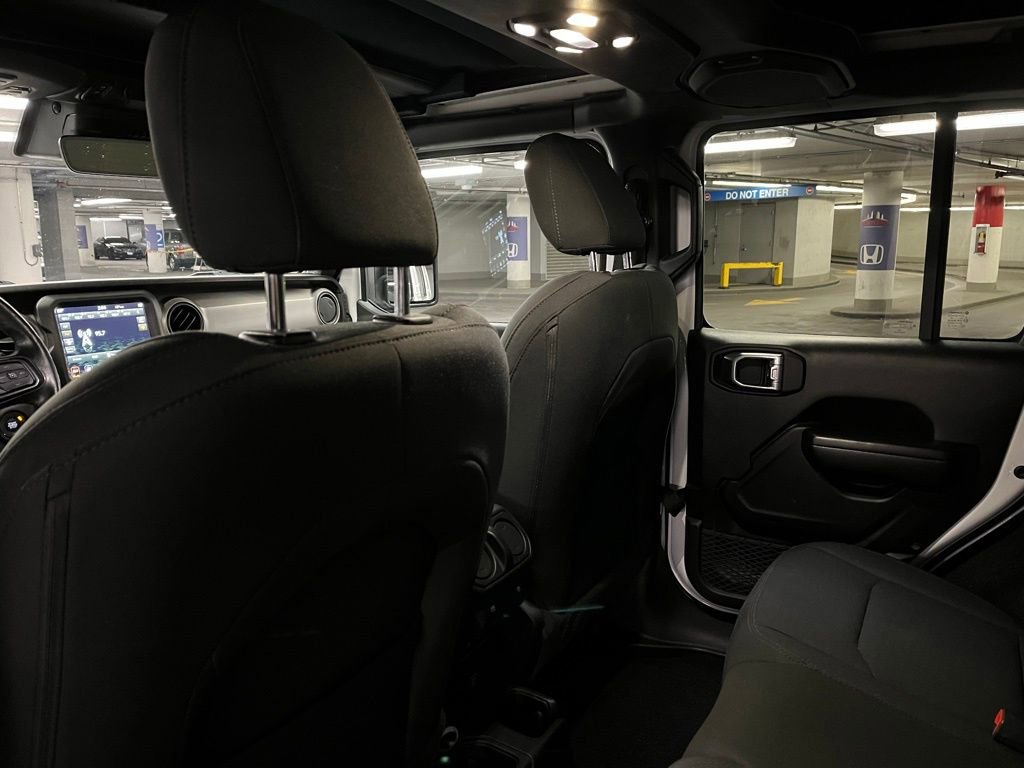 Used 2021 Jeep Wrangler Unlimited Sport image 19