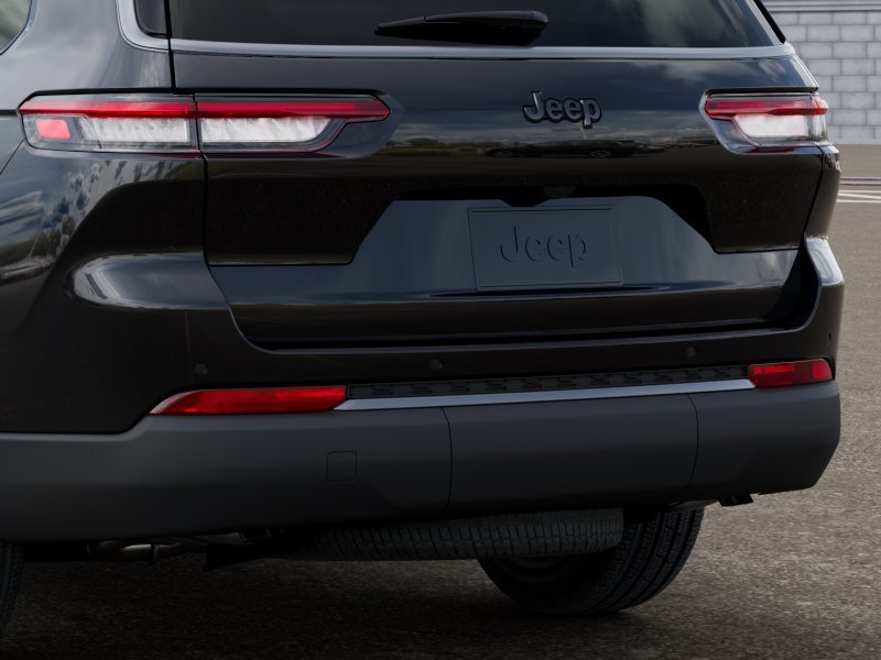 New 2027 Jeep Grand Cherokee L Limited w/ Limited Altitude Package RWD image 13