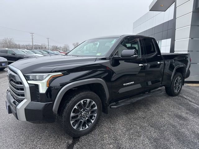 Used 2024 Toyota Tundra Limited AWD/4WD image 3