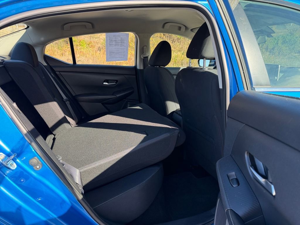 Used 2023 Nissan Sentra SV image 30