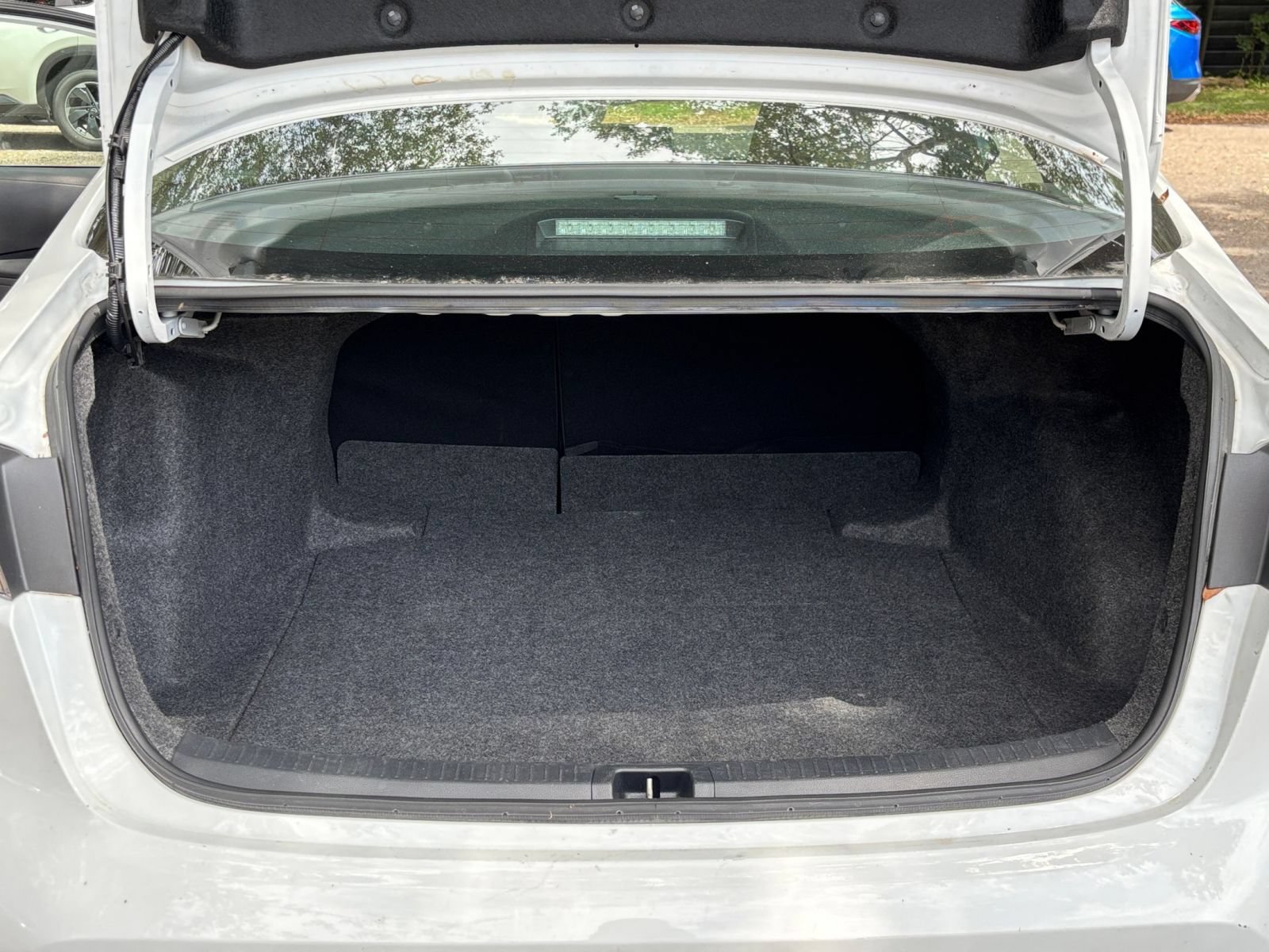 Used 2025 Toyota Corolla LE FWD image 28