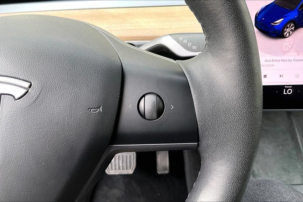 Used 2023 Tesla Model Y Long Range AWD/4WD image 19