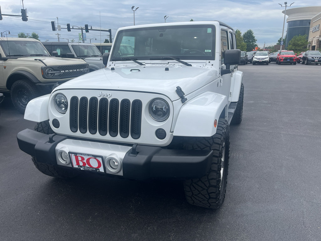 Used 2012 Jeep Wrangler Unlimited Sahara w/ Connectivity Group AWD/4WD image 3