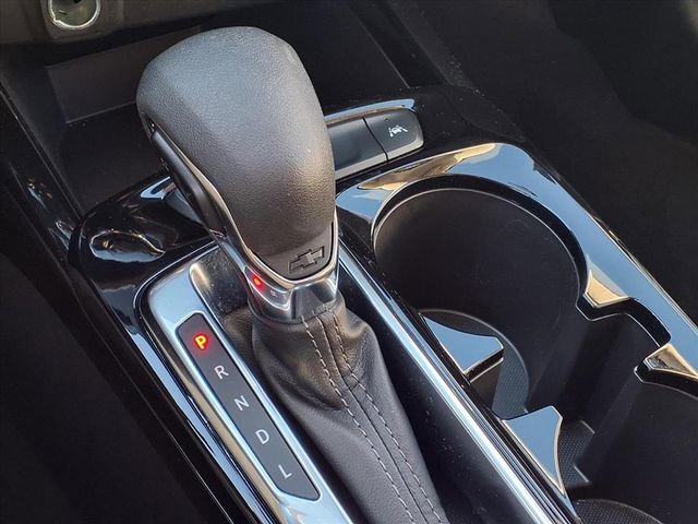 Used 2025 Chevrolet Trax LT w/ LT Convenience Package image 21