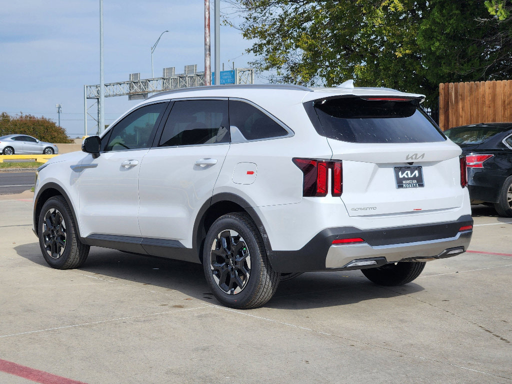 New 2026 Kia Sorento S w/ S Panoramic Sunroof Package image 4