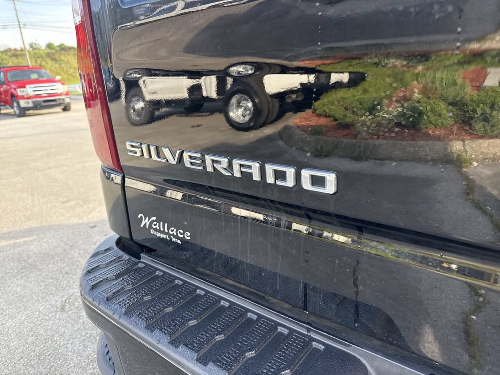 Used 2024 Chevrolet Silverado 1500 Custom Trail Boss AWD/4WD image 7