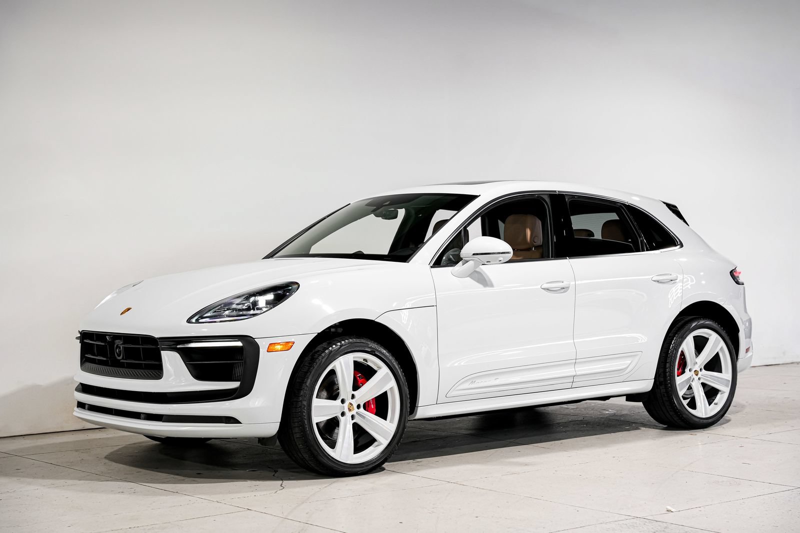 Used 2023 Porsche Macan S AWD/4WD image 6