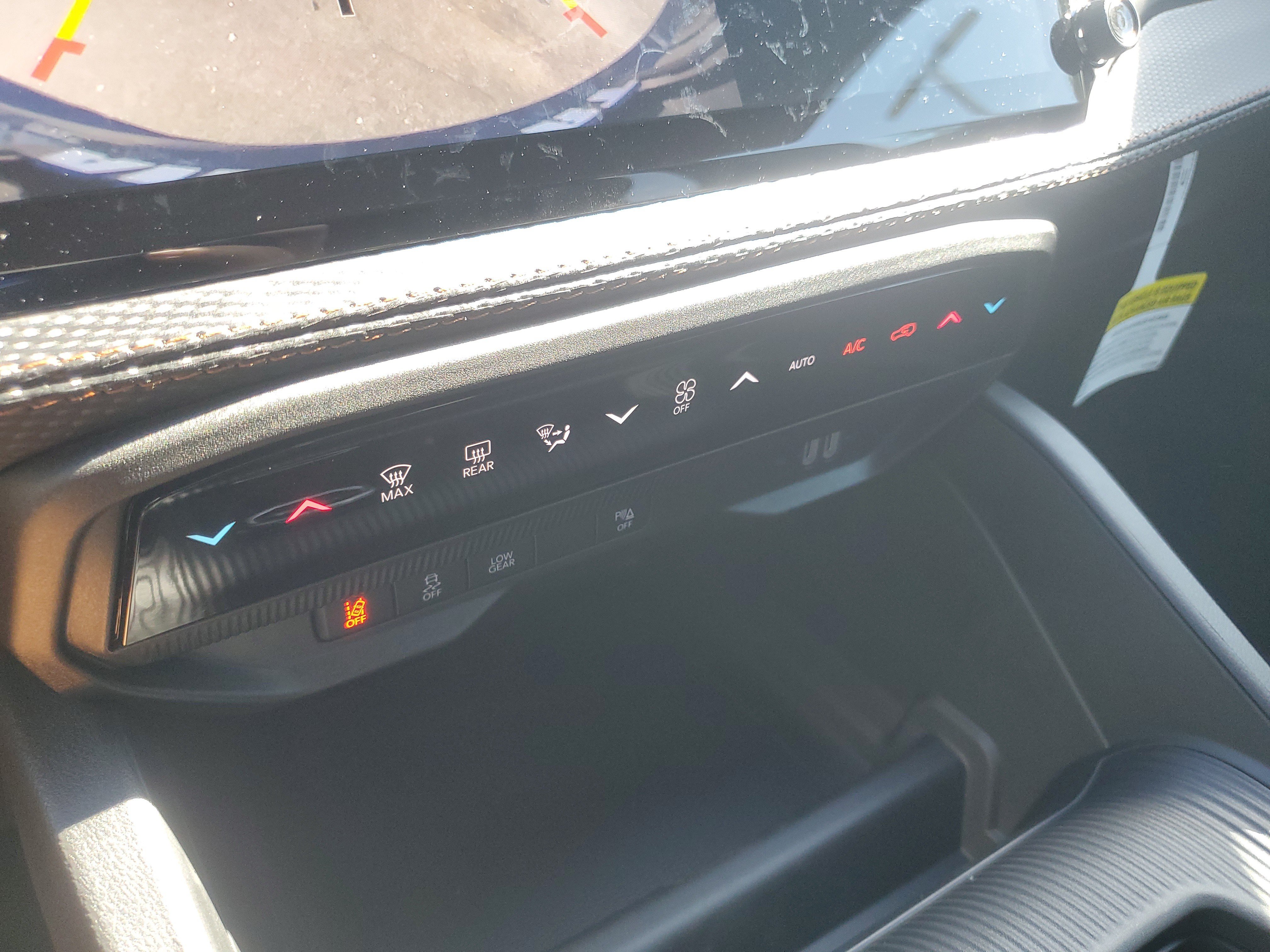 New 2026 Jeep Cherokee Overland AWD/4WD image 19