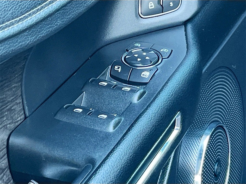 Used 2021 Ford Expedition Limited image 18